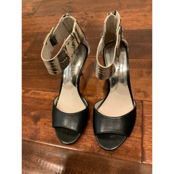 Michael Kors Black Peep Toe Heels W/ Snakeskin Ankle Cuff & Heel, Size 6 (US) - Picture 2 of 9
